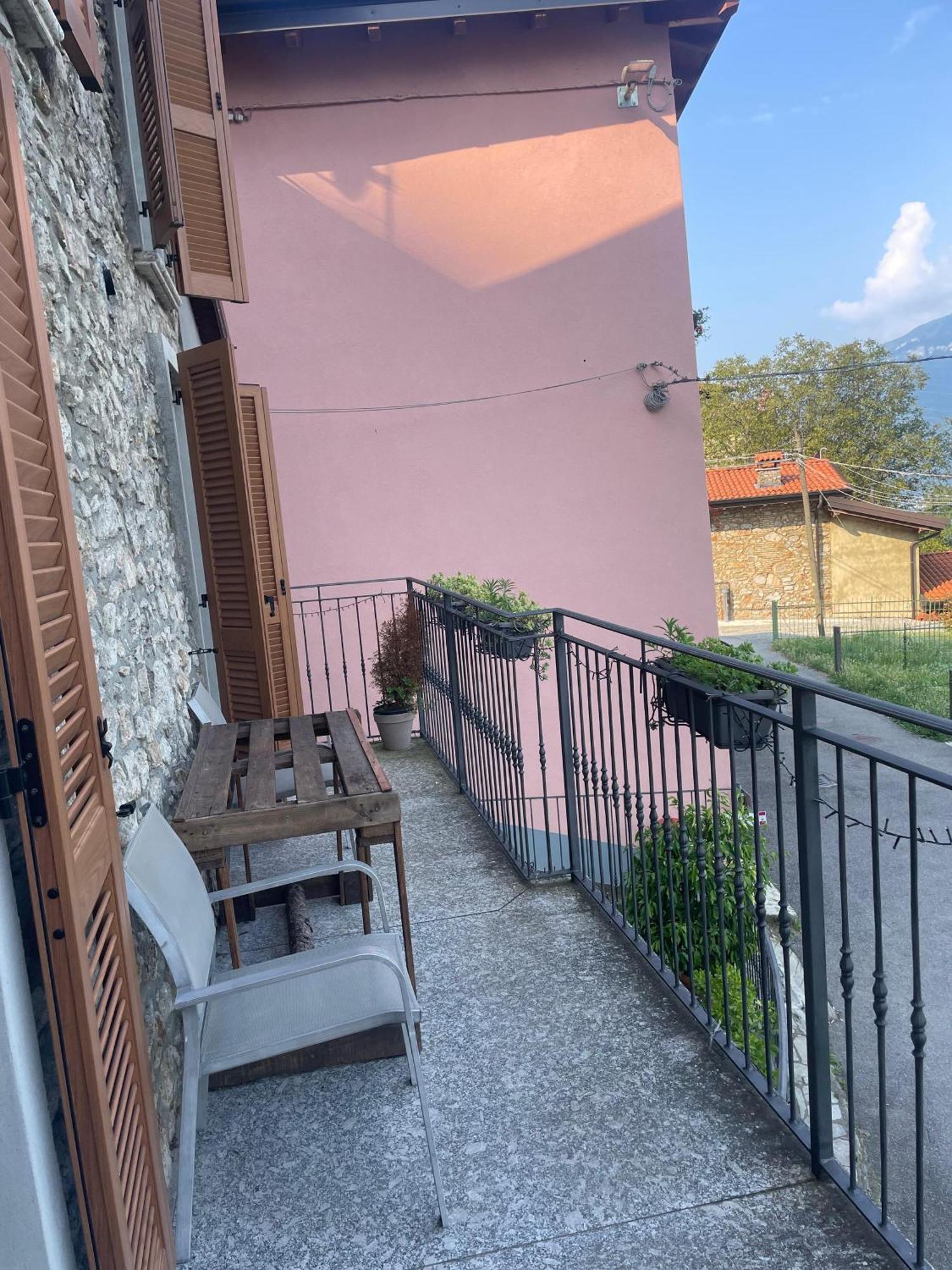 Stone House: Fairytale Flat With Magic Lake View Bellano Exterior photo